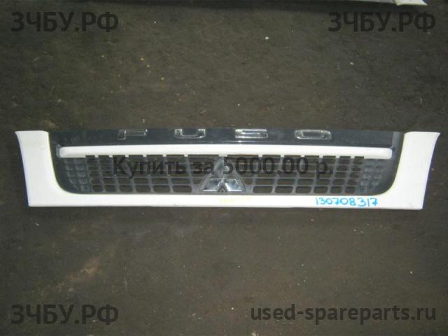 Mitsubishi Fuso/Canter (2) Решетка радиатора