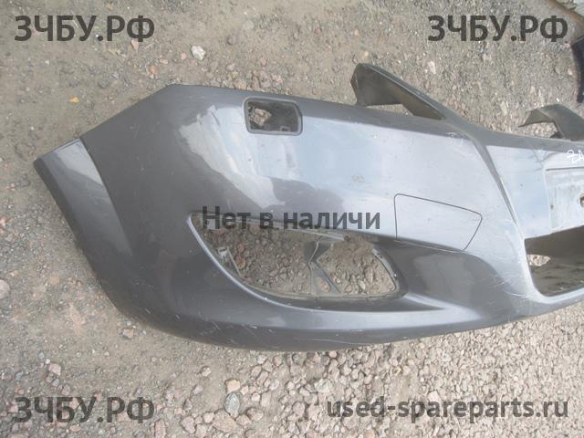 Opel Zafira B Бампер передний