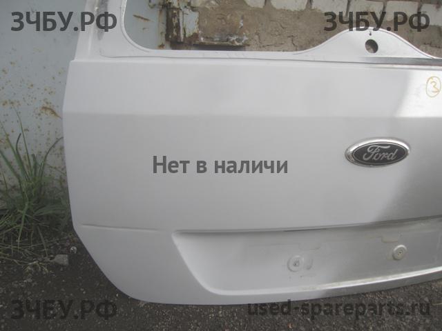 Ford Fusion Дверь багажника