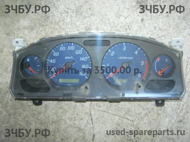 Nissan NP300 1 (D40) Панель приборов