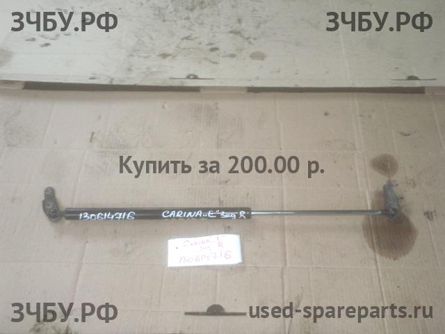 Toyota Carina.E (T190) Амортизатор крышки багажника