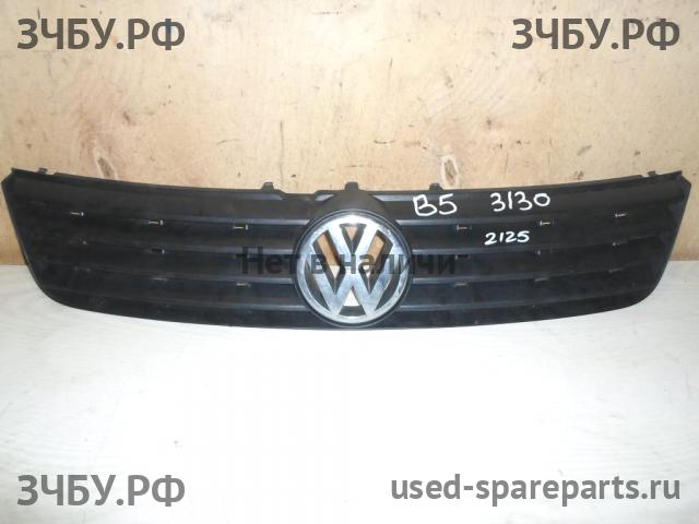 Volkswagen Passat B5 Решетка радиатора
