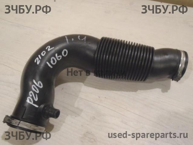 Peugeot 206 Патрубок воздушного фильтра