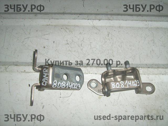 Toyota Camry 5 (V30) Петля двери