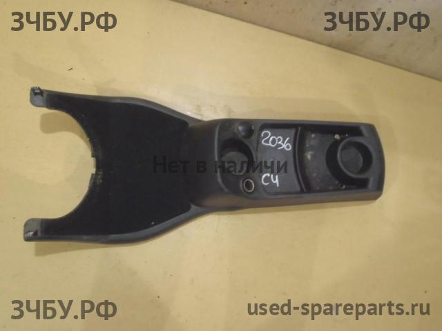 Citroen C4 Grand Picasso (1) Консоль между сиденьями (Подлокотник)