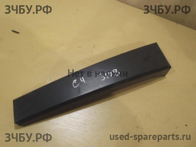 Citroen C4 Grand Picasso (1) Накладка стойки