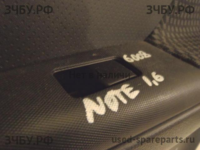 Nissan Note 1 (E11) Кнопка стеклоподъемника