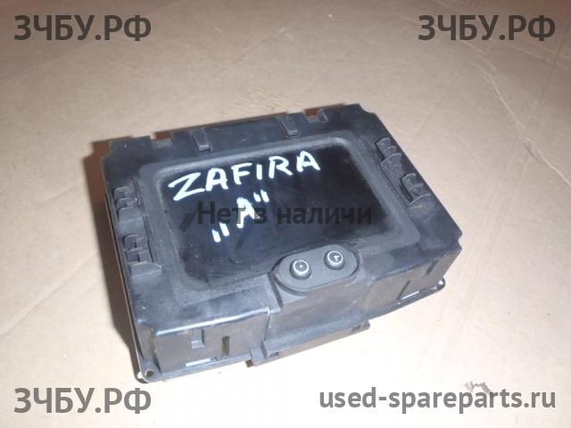 Opel Zafira A Часы
