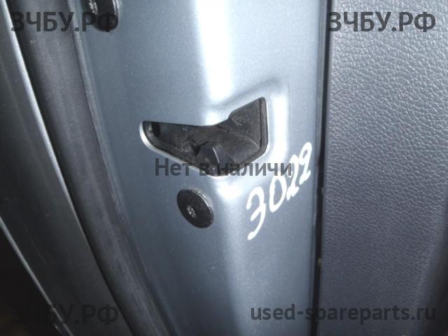 Volkswagen Golf 5 Замок двери передней левой
