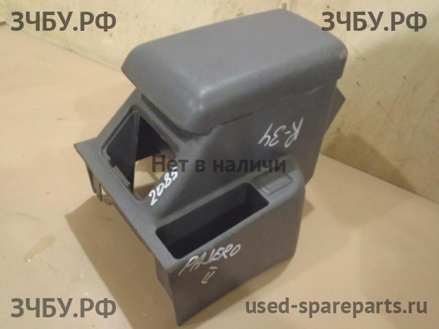 Mitsubishi Pajero/Montero 2 Консоль между сиденьями (Подлокотник)