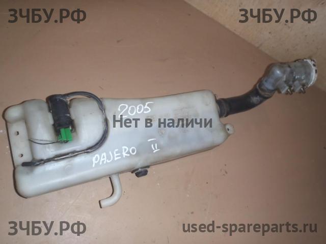 Mitsubishi Pajero/Montero 2 Бачок омывателя лобового стекла