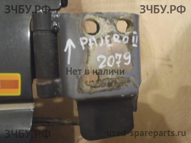 Mitsubishi Pajero/Montero 2 Петля двери багажника