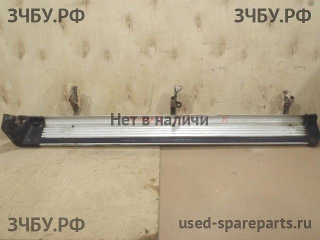 Mitsubishi Pajero/Montero 2 Подножка