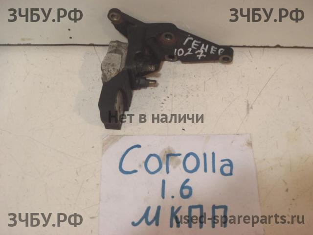 Toyota Corolla (E12) Кронштейн генератора