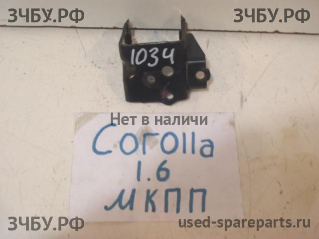 Toyota Corolla (E12) Кронштейн крепления КПП