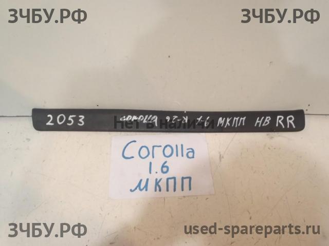 Toyota Corolla (E12) Накладка на порог задний правый