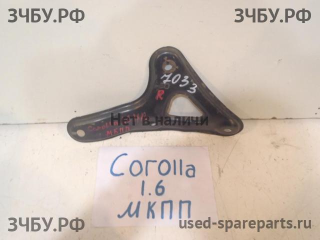Toyota Corolla (E12) Кронштейн передней балки