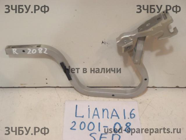 Suzuki Liana Петля крышки багажника правая
