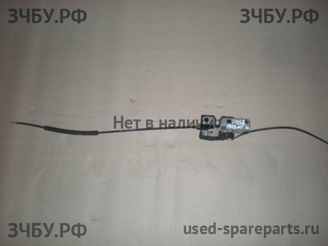 Volkswagen Passat B6 Замок капота