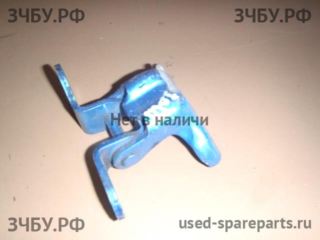 Peugeot 107 Петля двери
