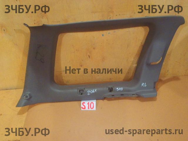Subaru Forester 1 (S10) Накладка стойки задней левой