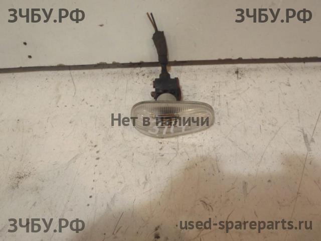 Saab 9-3 (2) Указатель поворота в крыло (повторитель)