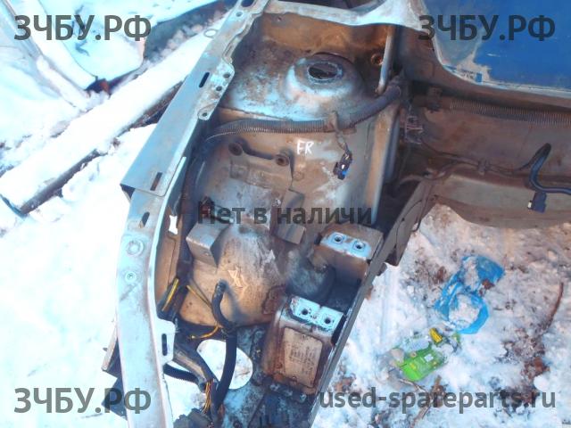 Peugeot 307 Лонжерон передний правый
