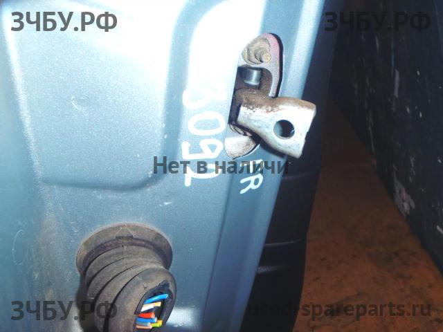 Peugeot 307 Ограничитель двери