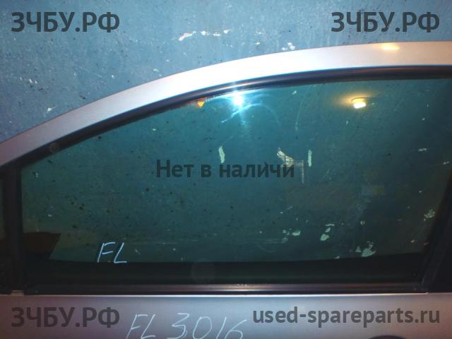 Peugeot 307 Стекло двери передней левой
