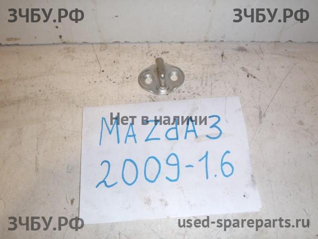 Mazda 3 [BL] Ответная часть замка двери