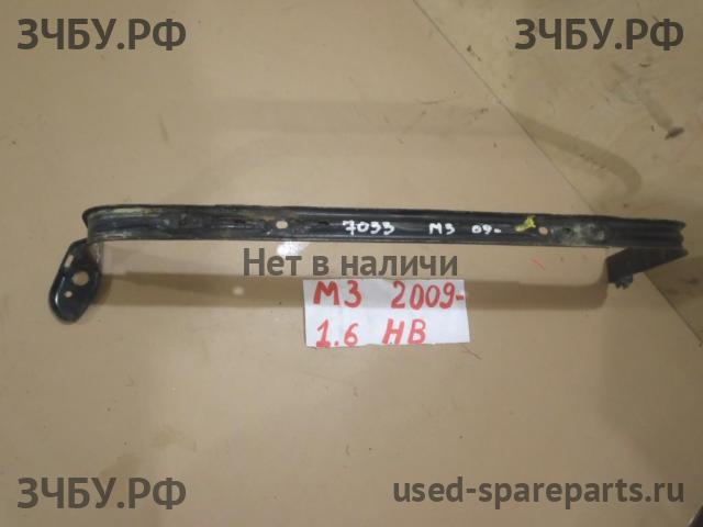 Mazda 3 [BL] Крепёж бензобака