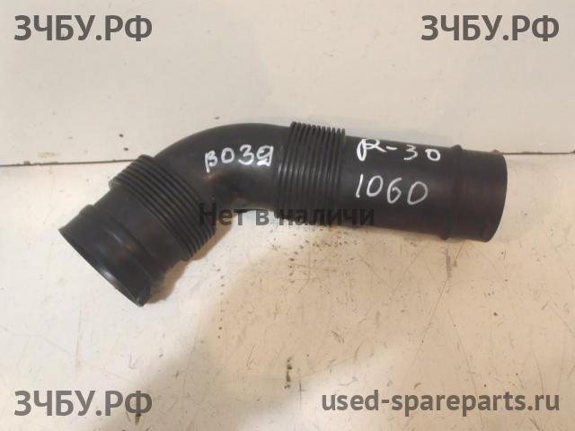Saab 9-3 (2) Патрубок воздушного фильтра