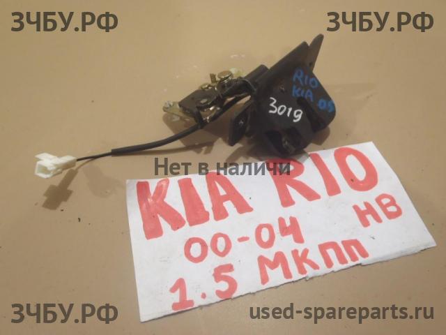 KIA Rio 1 Замок багажника