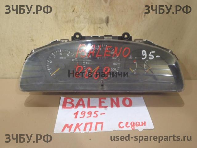 Suzuki Baleno 1 Панель приборов