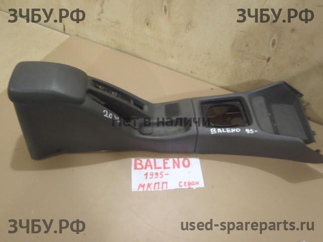 Suzuki Baleno 1 Консоль между сиденьями (Подлокотник)