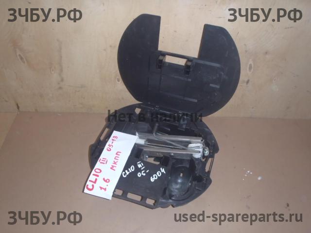 Renault Clio 3 Домкрат