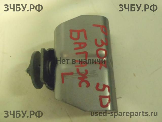 Peugeot 307 Петля двери багажника