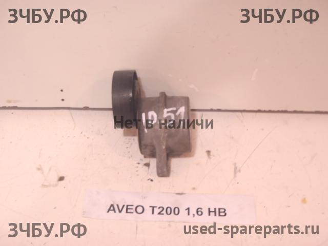 Chevrolet Aveo 1 (T200) Кронштейн ролика натяжения ремня