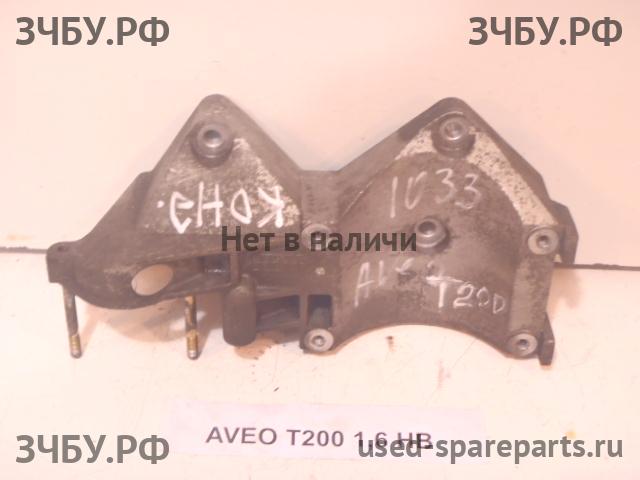 Chevrolet Aveo 1 (T200) Кронштейн