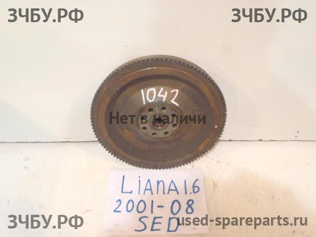Suzuki Liana Маховик
