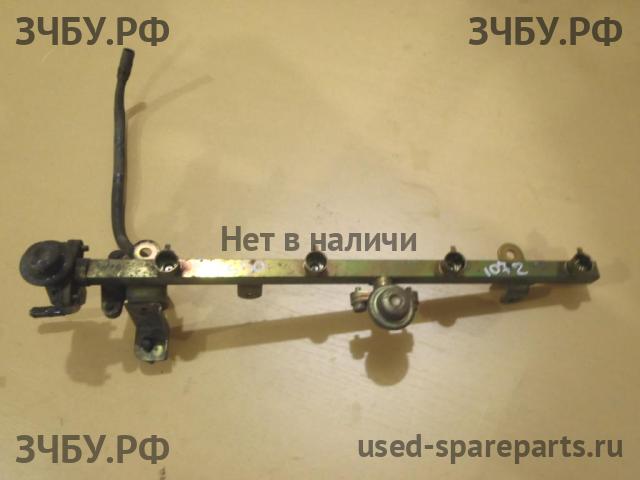 Infiniti FX 35/45 [S50] Рейка топливная (рампа)