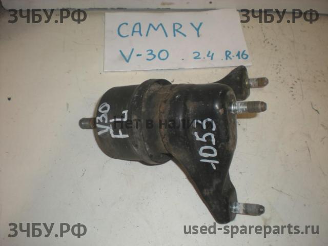 Toyota Camry 5 (V30) Опора двигателя