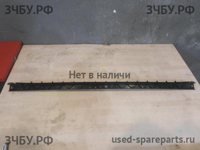 Saab 9-3 (2) Направляющая заднего бампера