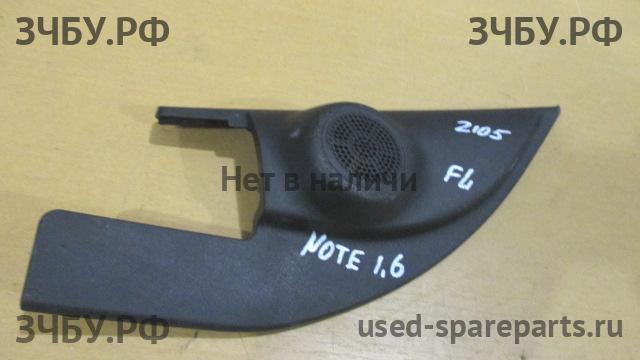 Nissan Note 1 (E11) Накладка