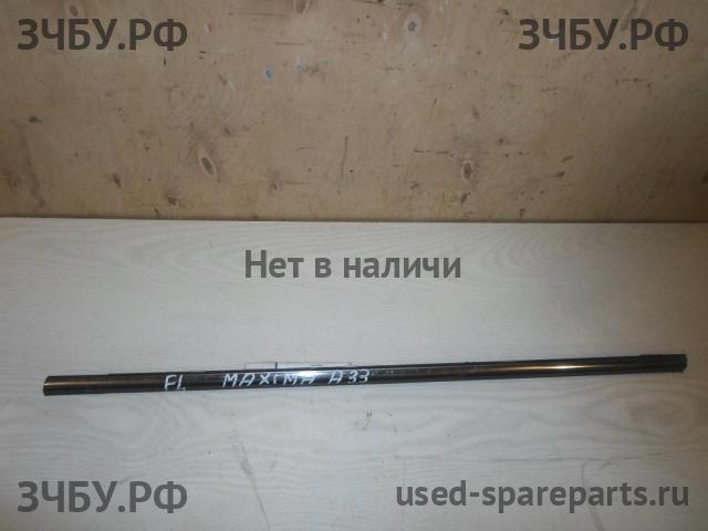 Nissan Maxima 3 (CA33) Накладка стекла