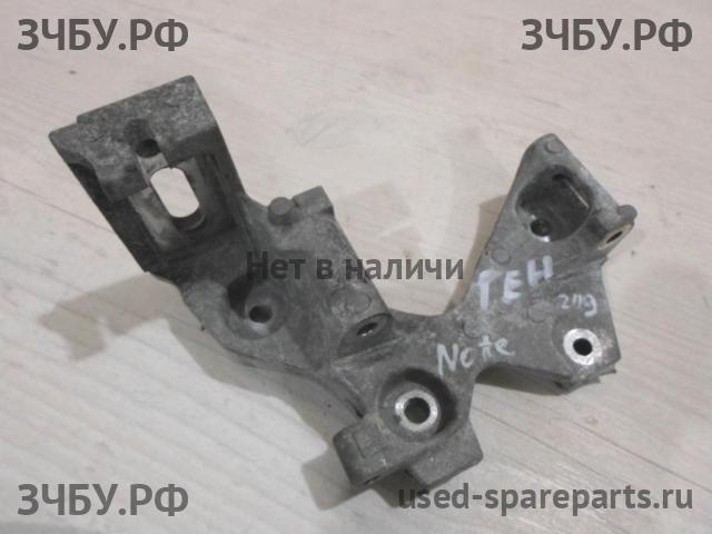 Nissan Note 1 (E11) Кронштейн генератора