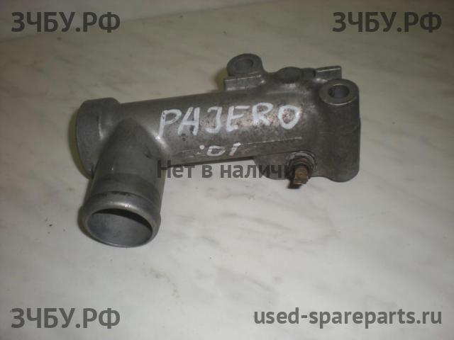 Mitsubishi Pajero/Montero 3 Фланец двигателя системы охлаждения