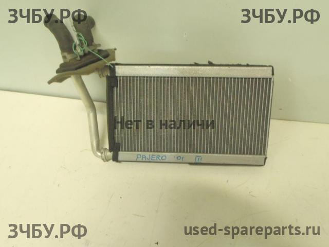 Mitsubishi Pajero/Montero 3 Обшивка пола
