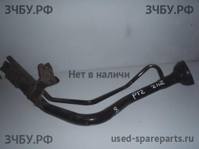 Nissan Primera P12 Горловина топливного бака