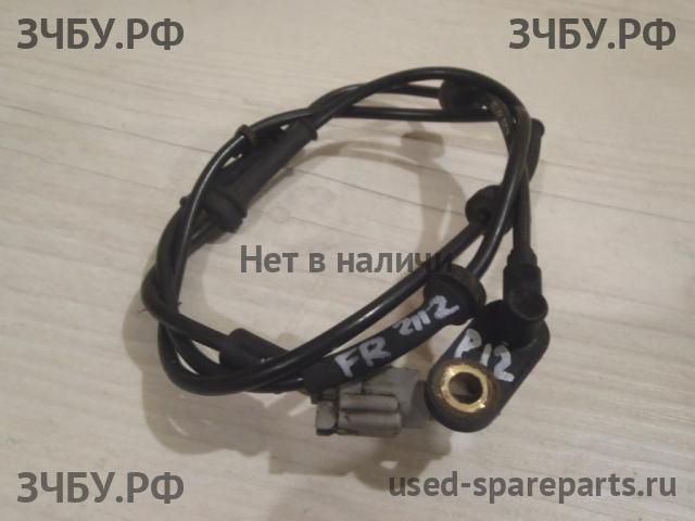 Nissan Primera P12 Датчик ABS передний
